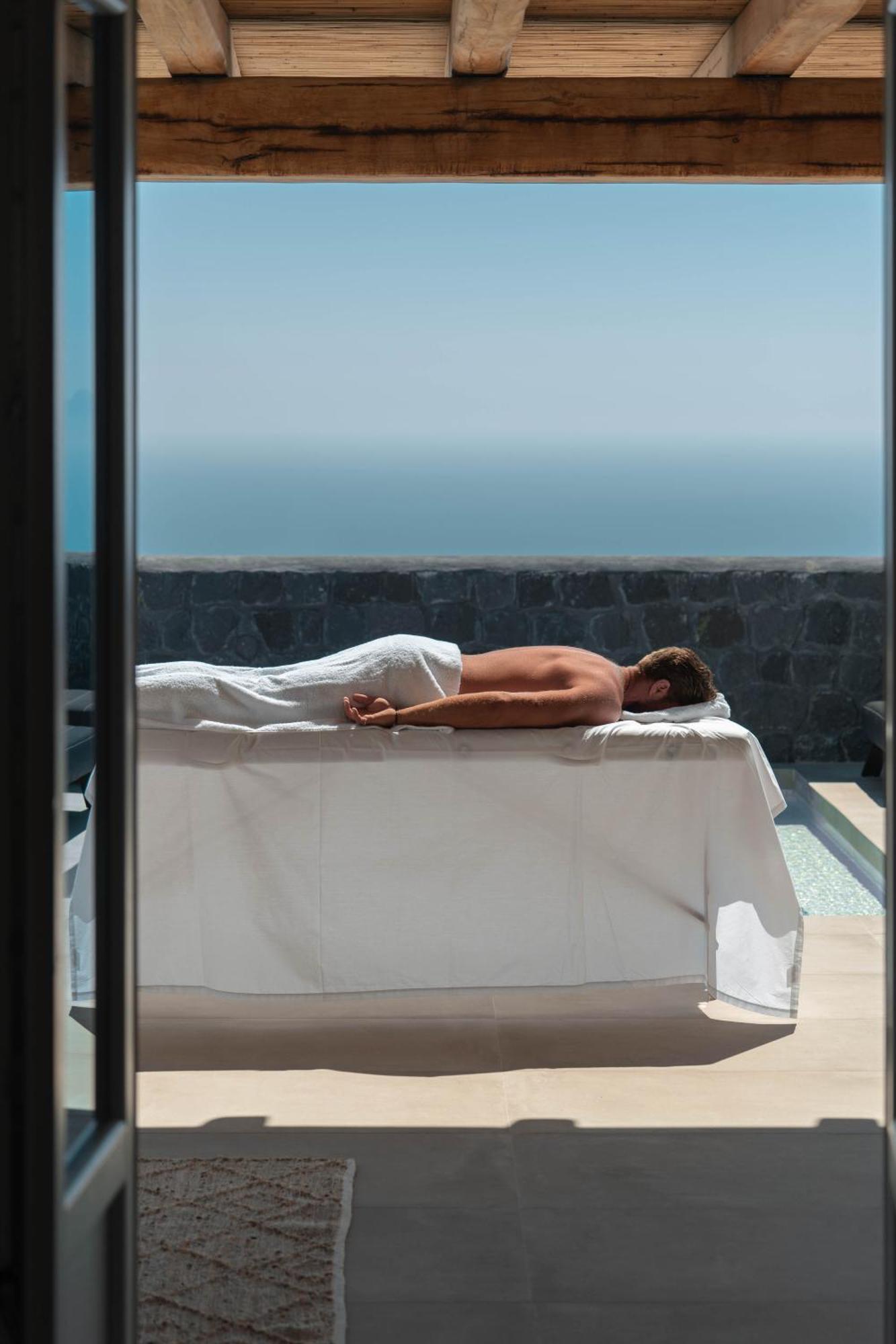 Nero Suites By Nomee Hospitality Group Imerovigli  Exterior foto