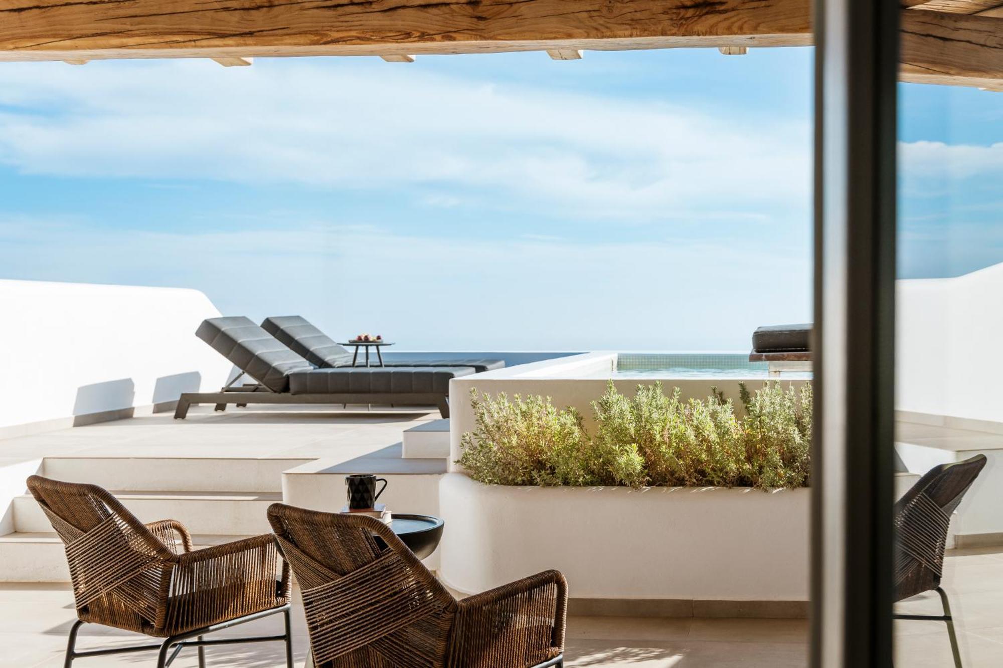 Nero Suites By Nomee Hospitality Group Imerovigli  Exterior foto